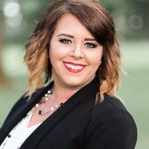 Meet your Posher, Angelique